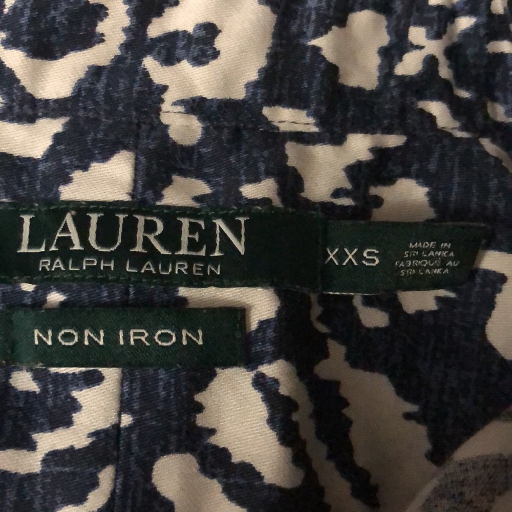 Lauren Ralph Lauren No-Iron Button Down Blouse Blue Ikat Print Sz XXS - Picture 10 of 13